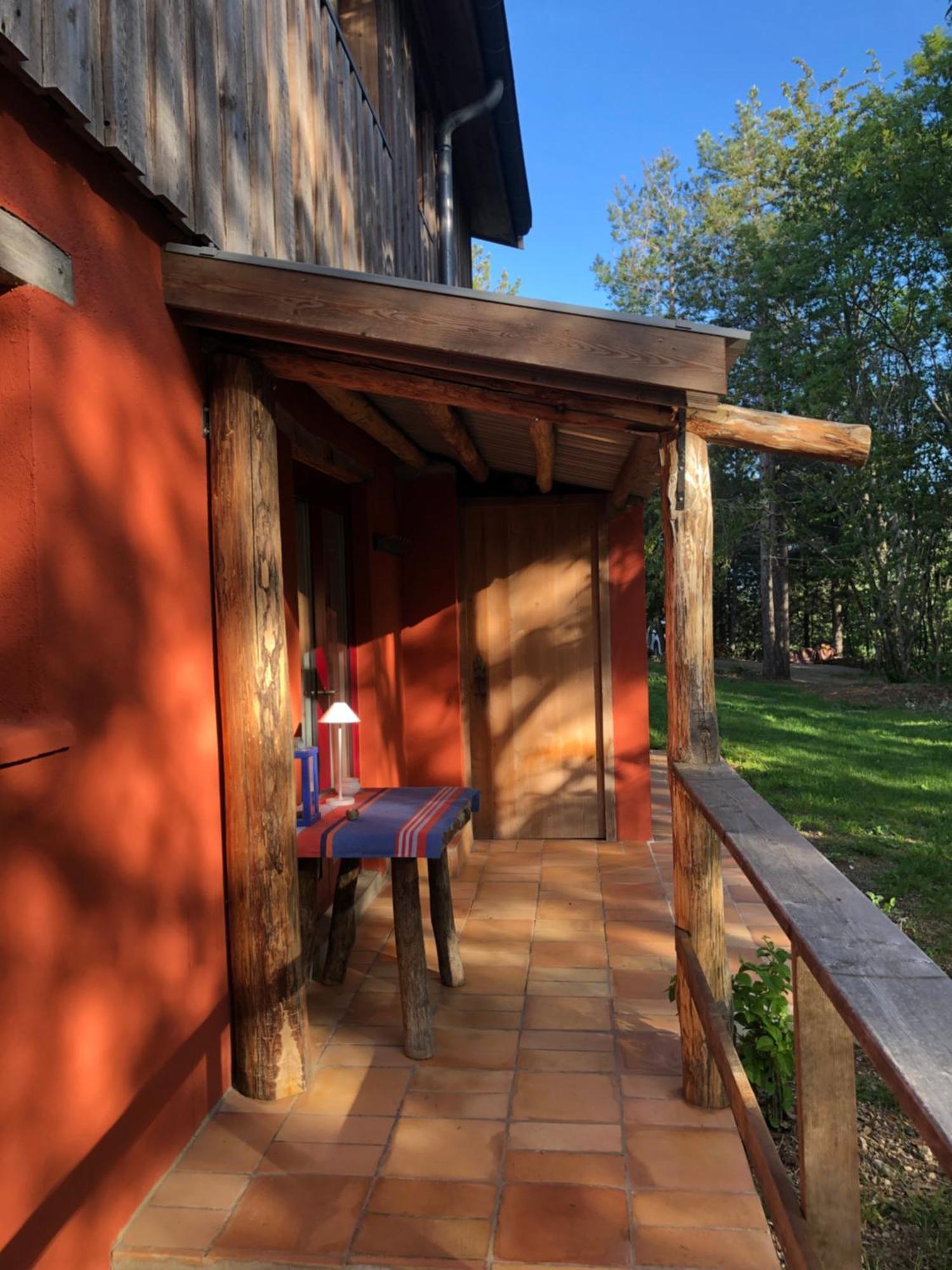 Bed and Breakfast Reve D'Etoiles Saint-Laurent-de-Cerdans Exterior foto